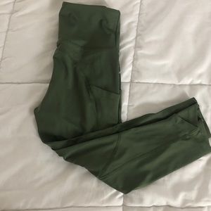 NWOT CNC Military Green Capri